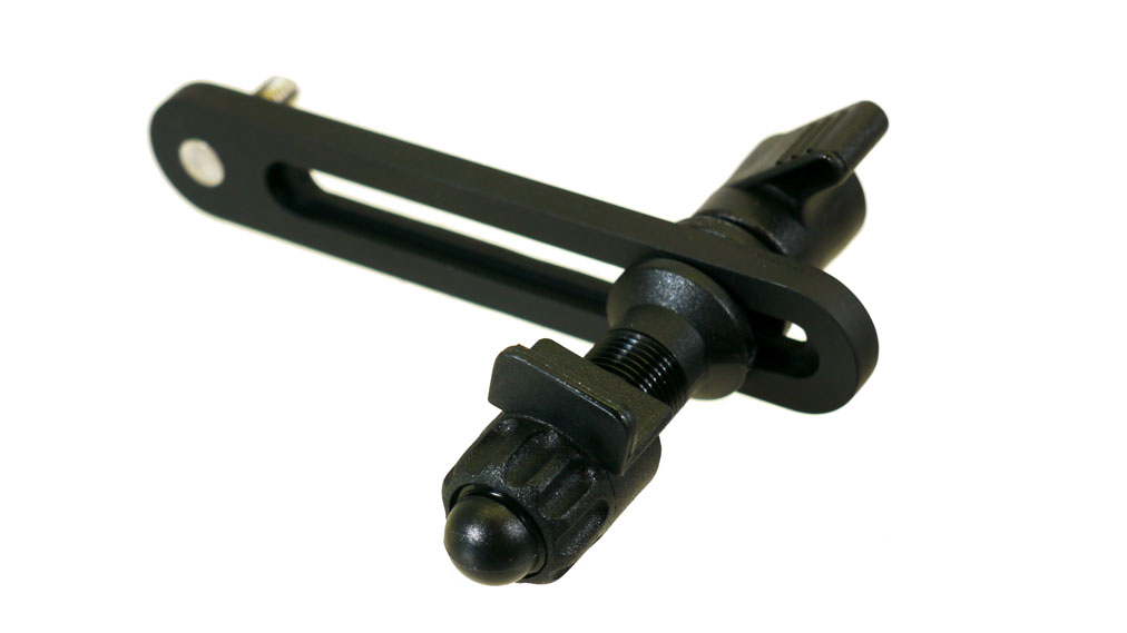 Einstellschiene 100 mm mit Senkschlitz und Haltesäule 45 mm